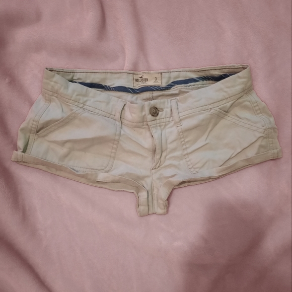 🤍 White Low Waist Socal Stretch Hollister Shorts - Picture 1 of 5